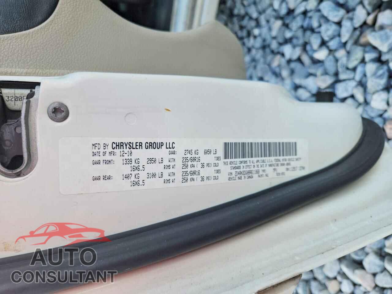 DODGE CARAVAN 2011 - 2D4RN3DG0BR611868