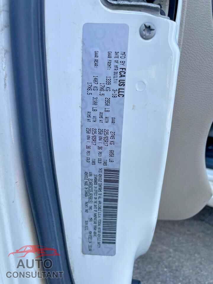 DODGE CARAVAN 2018 - 2C4RDGCG5JR266151