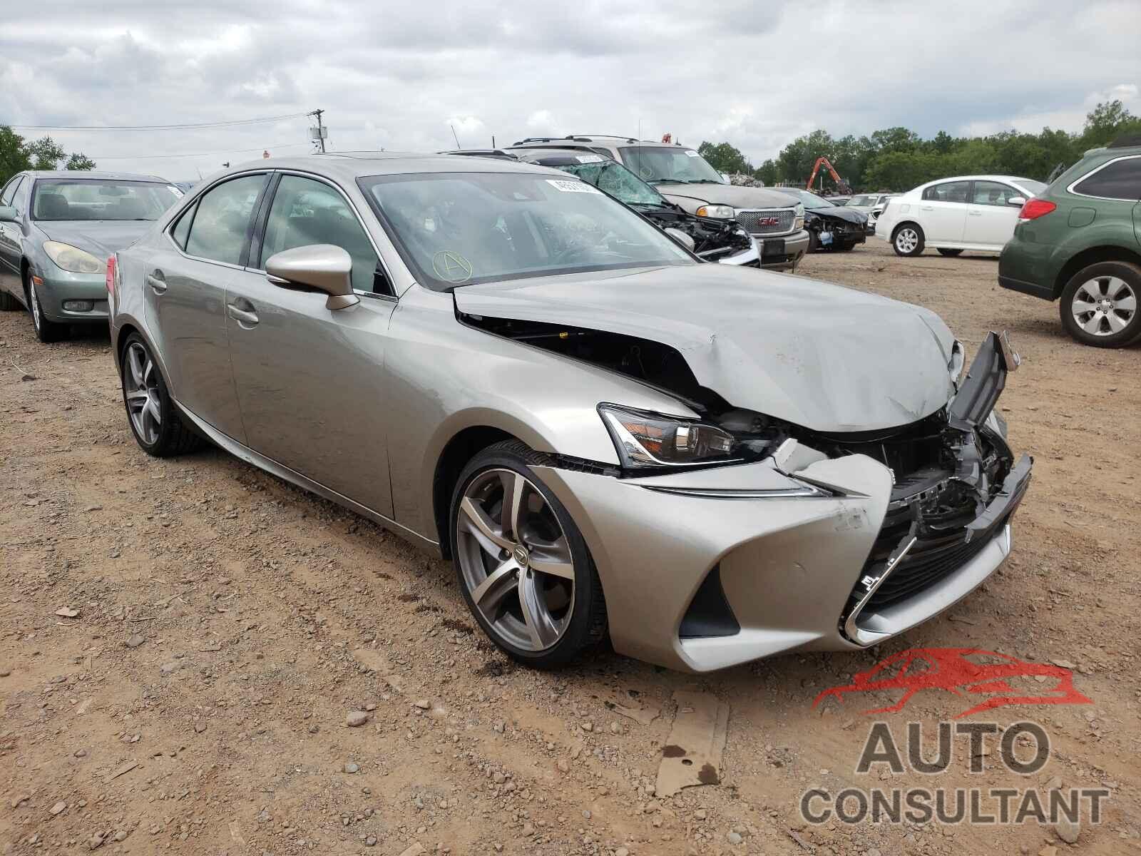 LEXUS IS 2018 - JTHC81D28J5028185