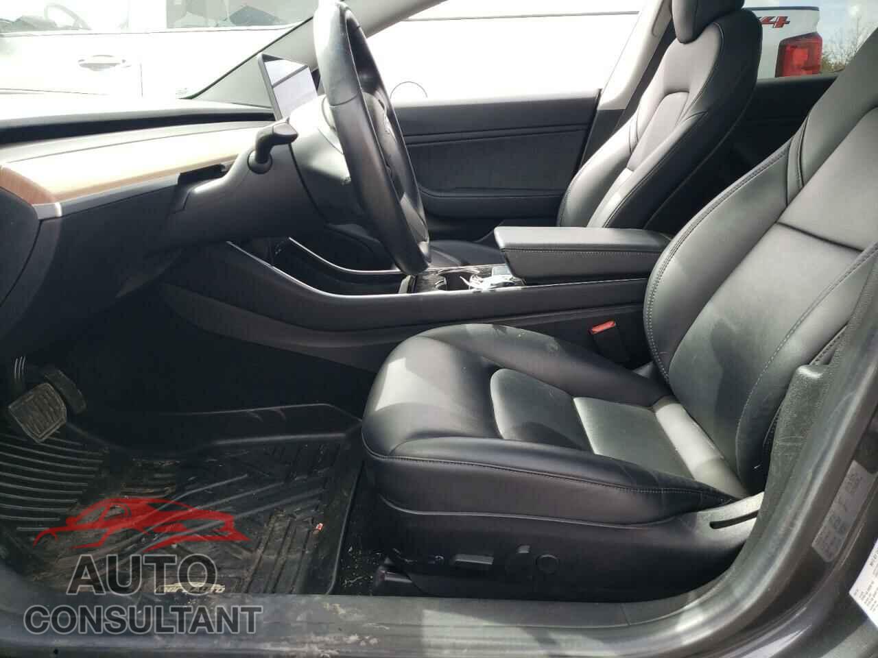 TESLA MODEL 3 2018 - 5YJ3E1EA3JF038296