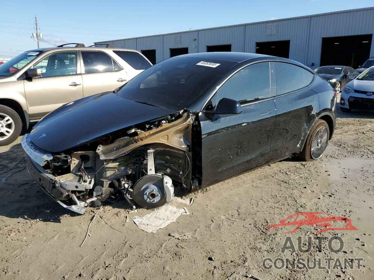 TESLA MODEL Y 2024 - 7SAYGDED0RF098305