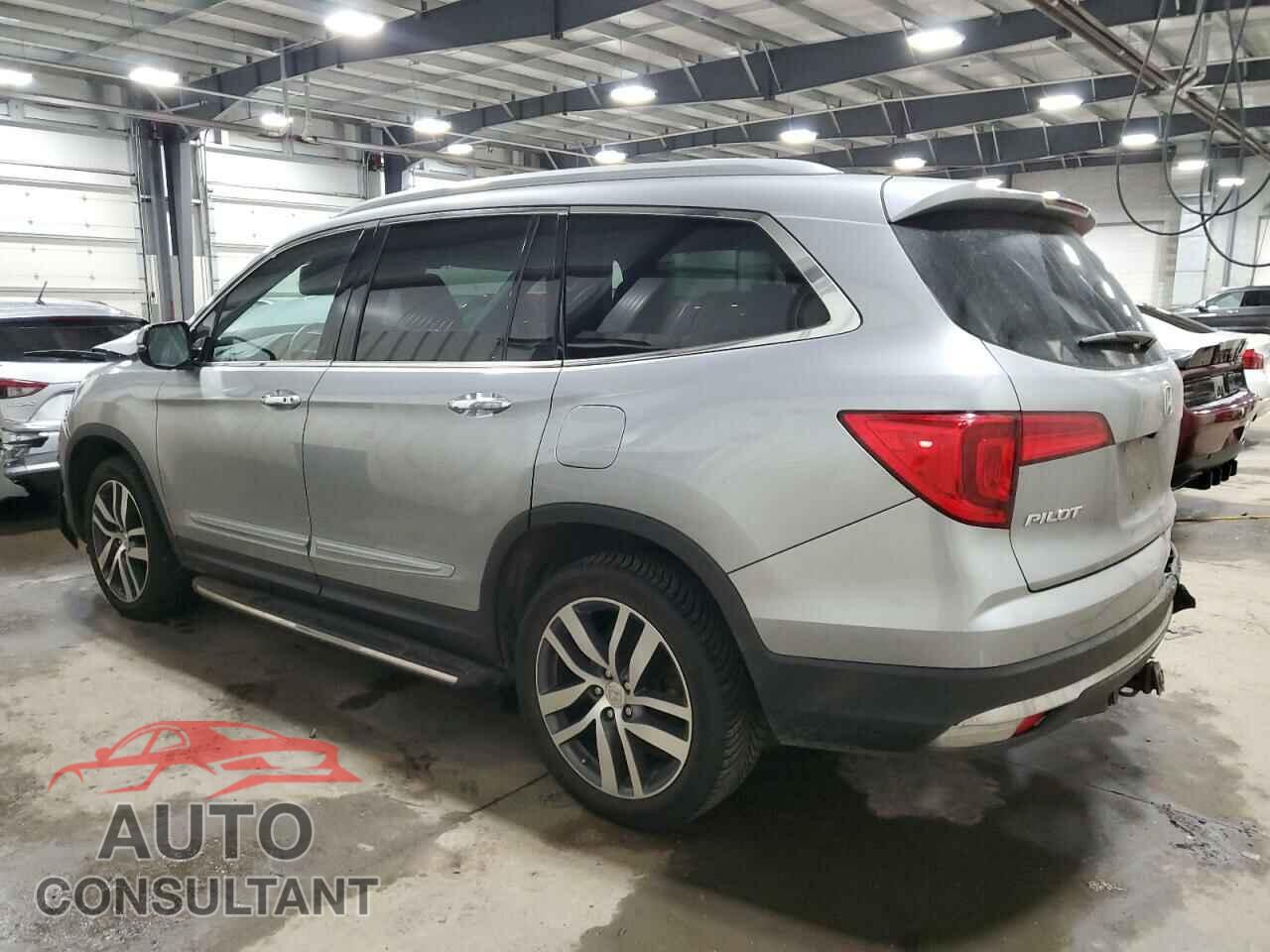 HONDA PILOT 2017 - 5FNYF6H07HB055681