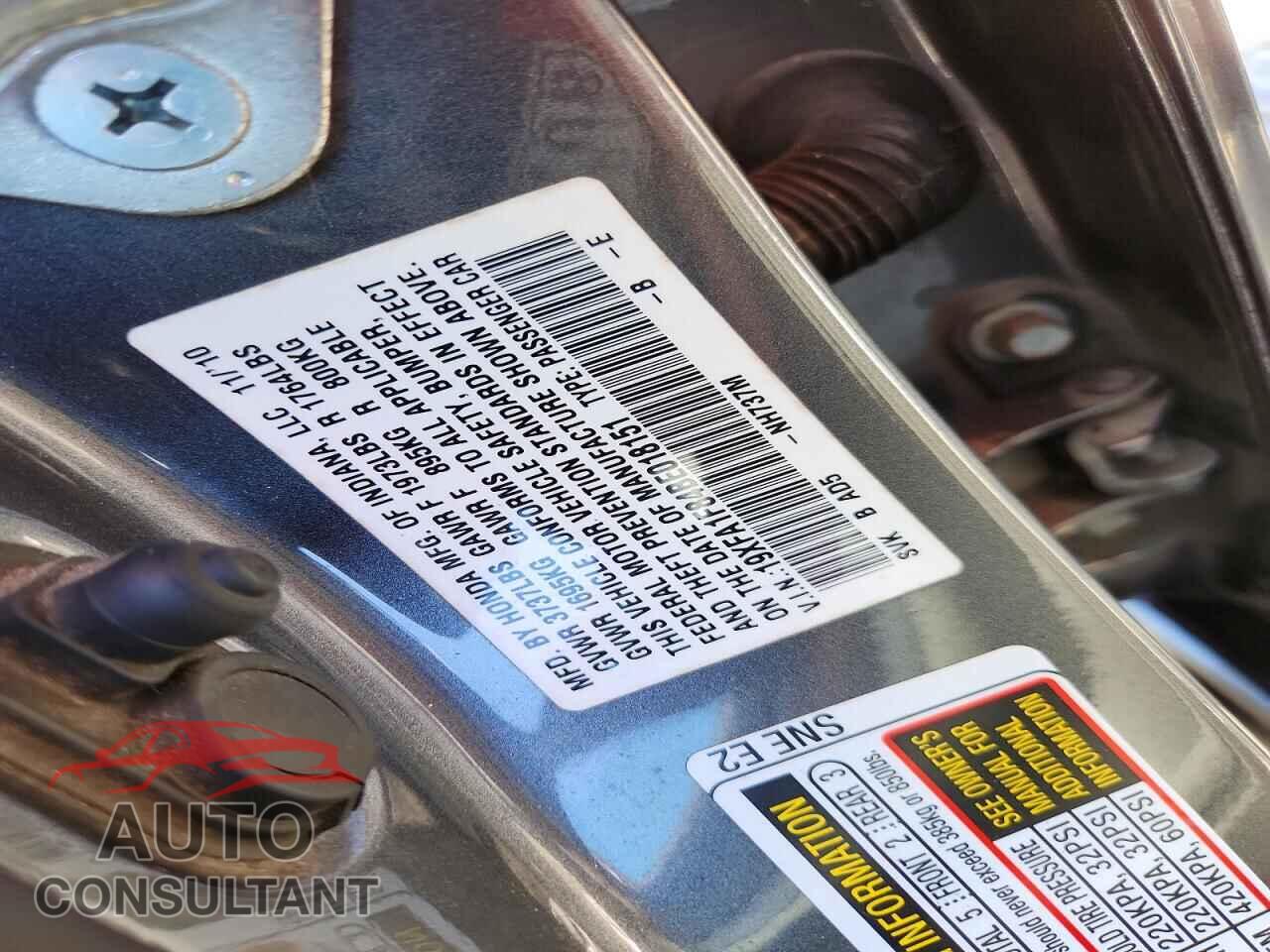HONDA CIVIC 2011 - 19XFA1F84BE018151