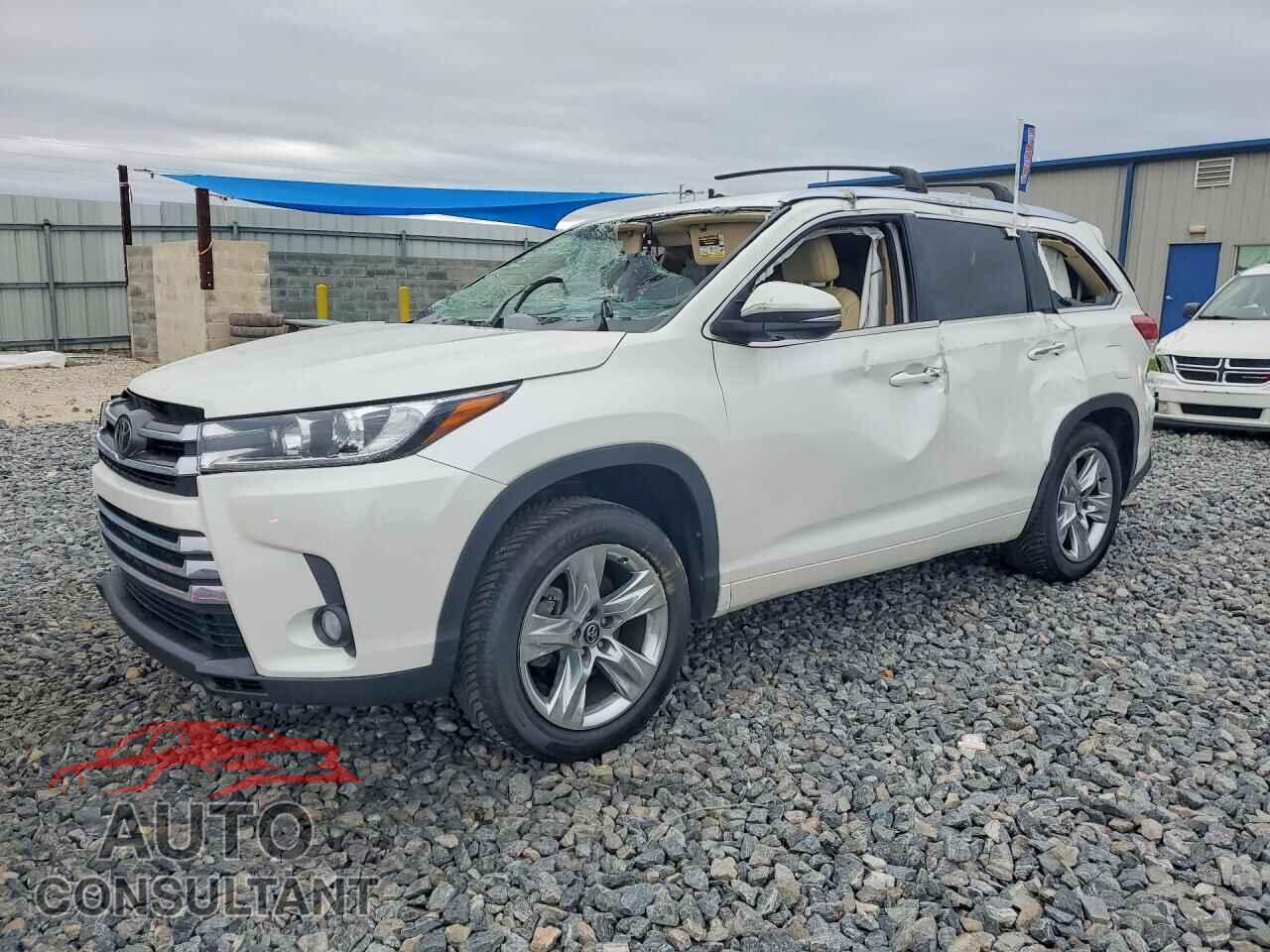 TOYOTA HIGHLANDER 2018 - 5TDYZRFH3JS283485