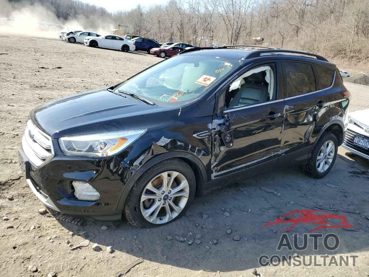 FORD ESCAPE 2017 - 1FMCU9GD4HUD03006