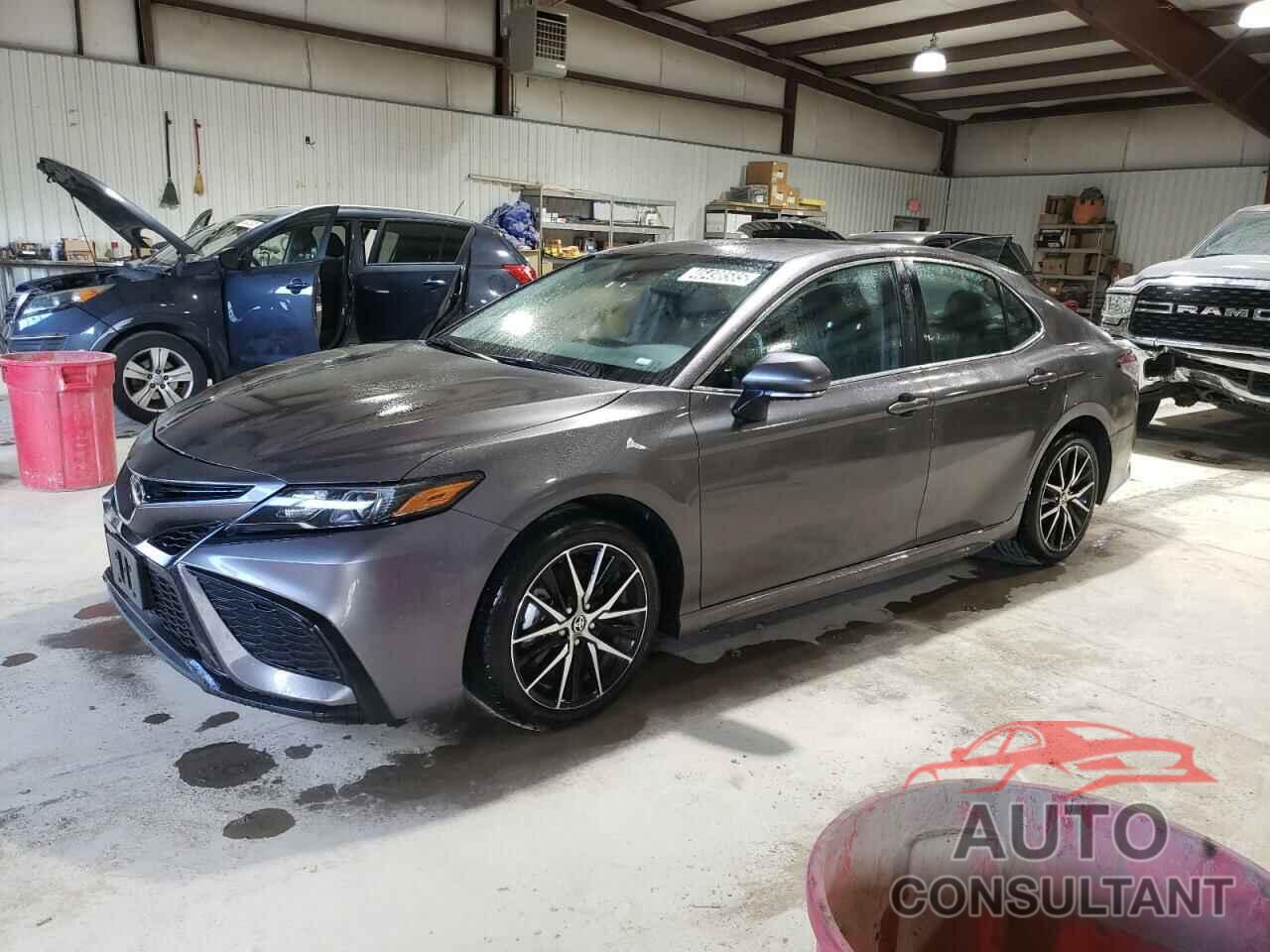 TOYOTA CAMRY 2024 - 4T1G11AKXRU870714