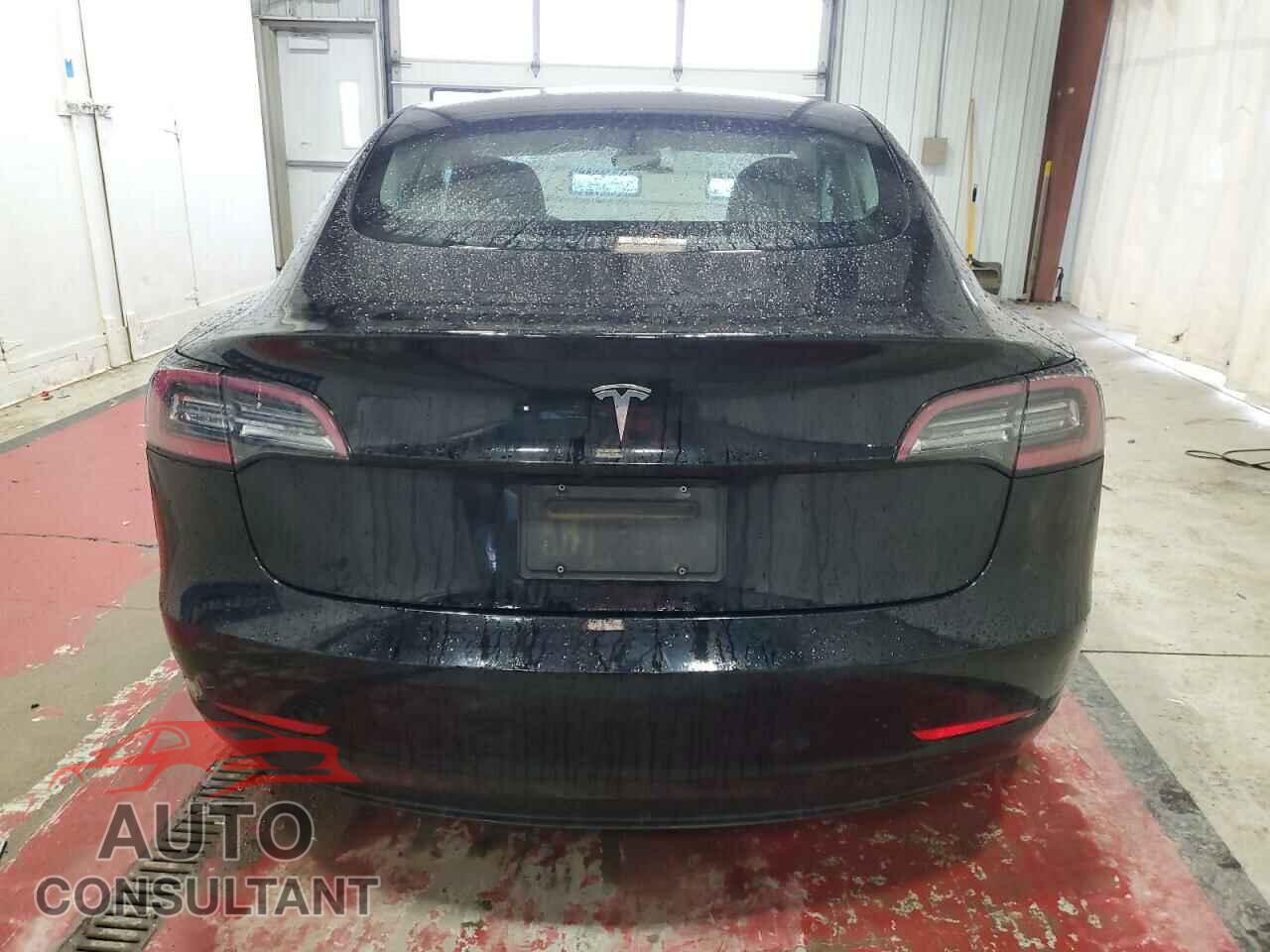 TESLA MODEL 3 2022 - 5YJ3E1EA8NF369588