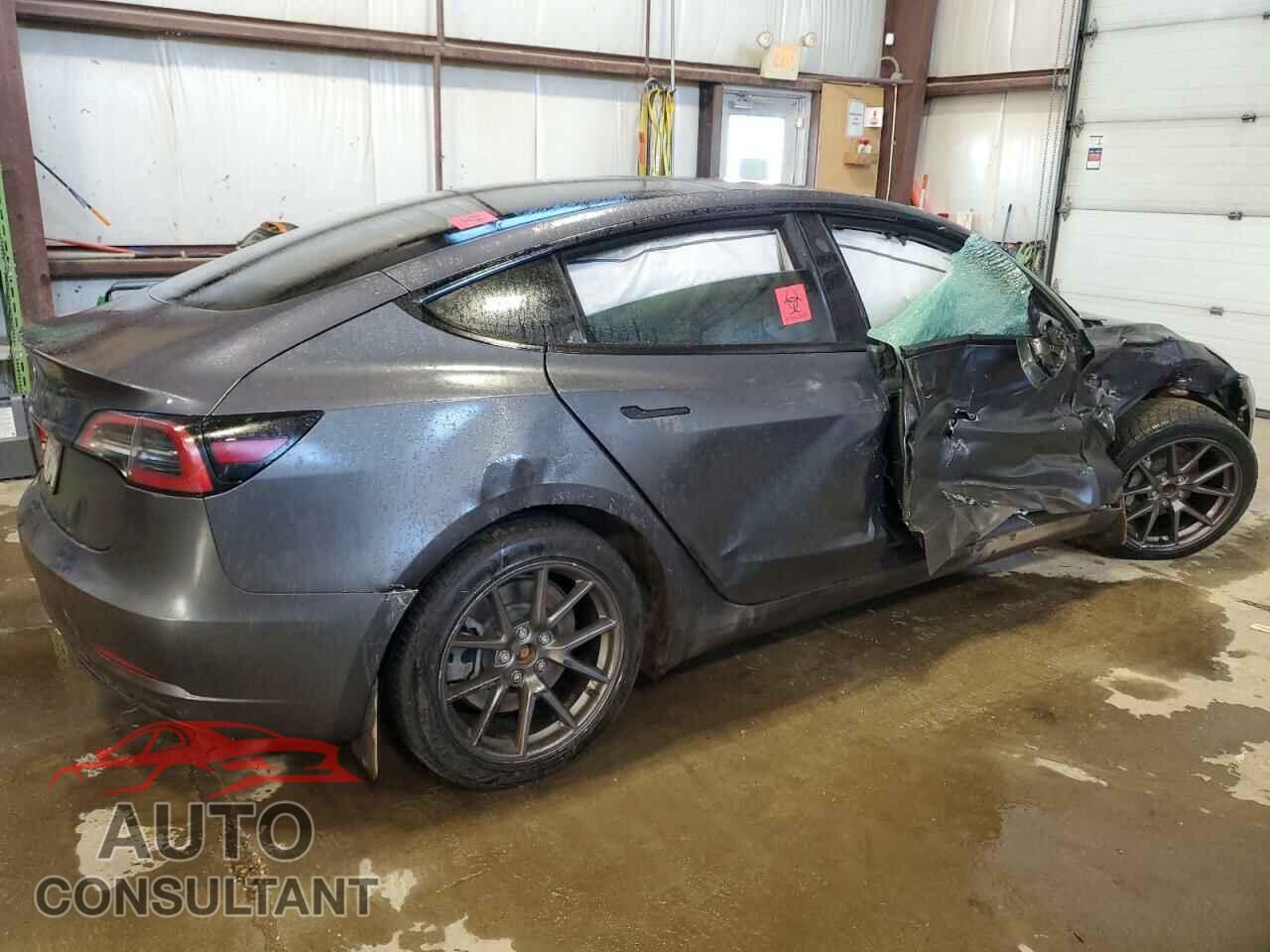 TESLA MODEL 3 2023 - LRW3E1FA2PC899535