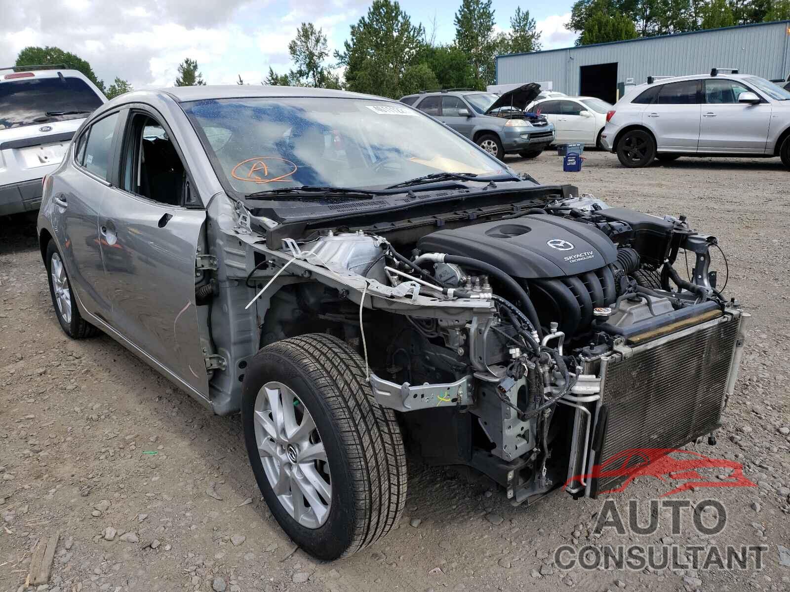 MAZDA 3 2016 - JM1BM1K76G1289130