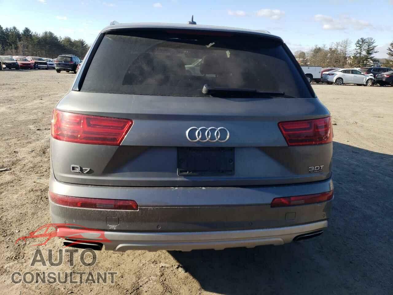 AUDI Q7 2017 - WA1LAAF70HD031848