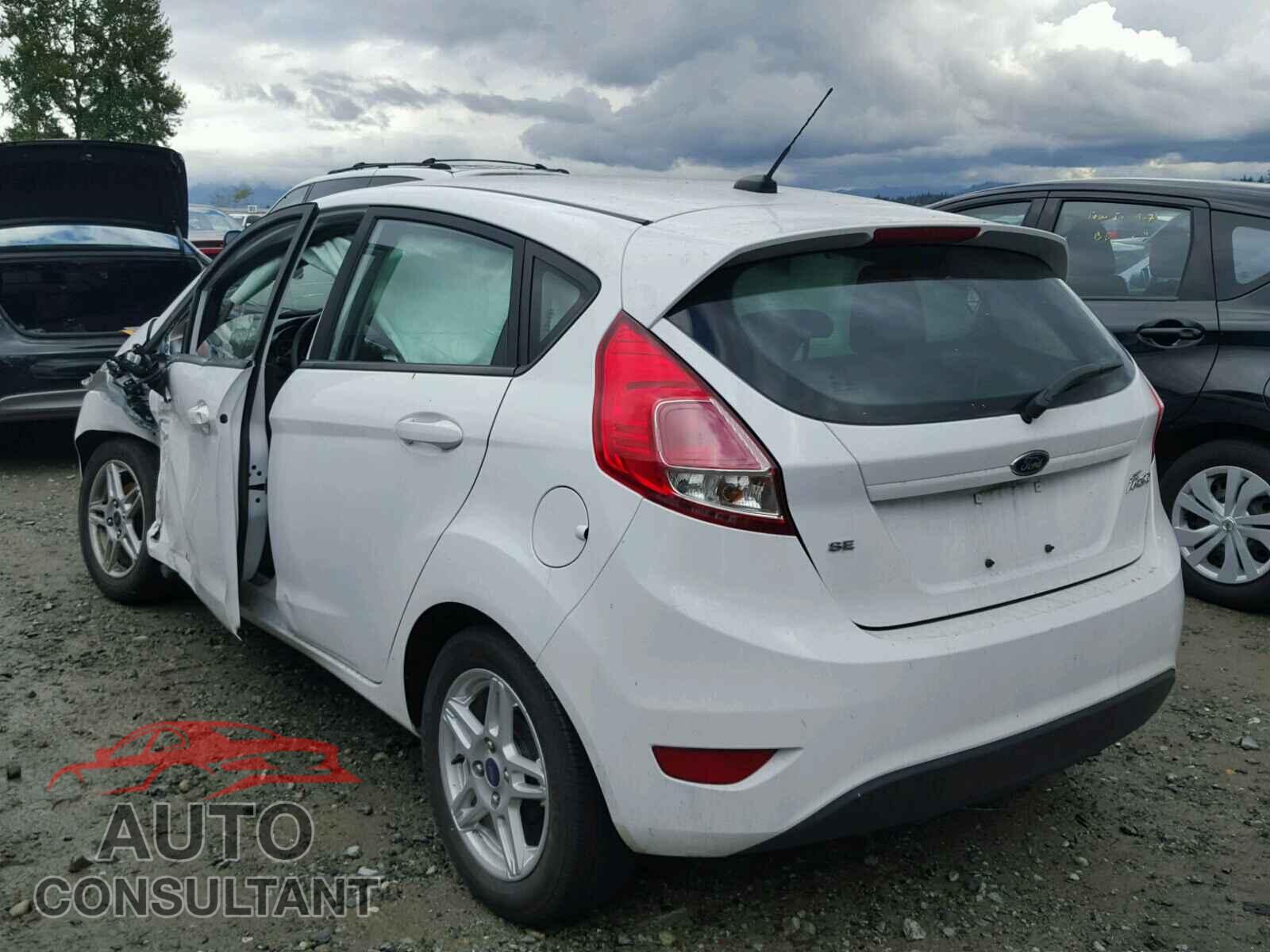FORD FIESTA SE 2017 - 3FADP4EJ5HM135687