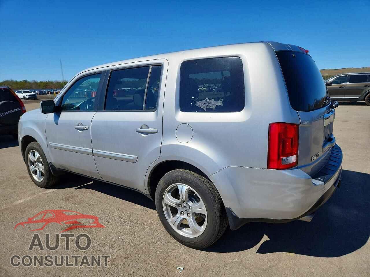 HONDA PILOT 2015 - 5FNYF4H48FB050963