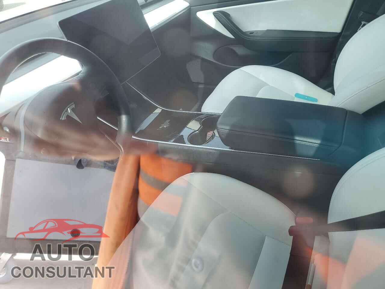 TESLA MODEL 3 2019 - 5YJ3E1EA4KF315135