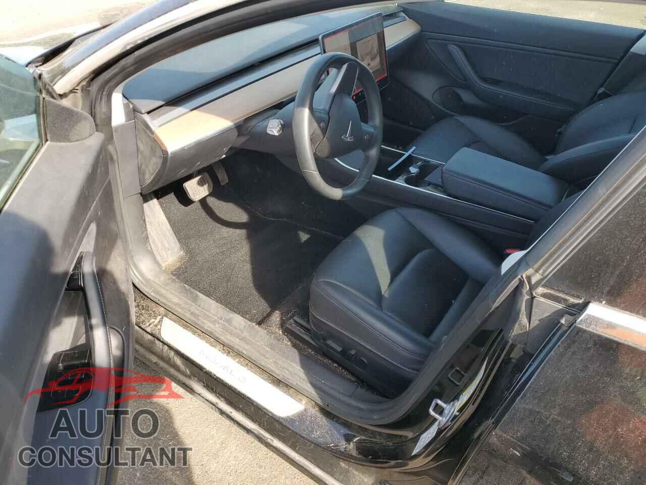 TESLA MODEL 3 2018 - 5YJ3E1EB8JF130321