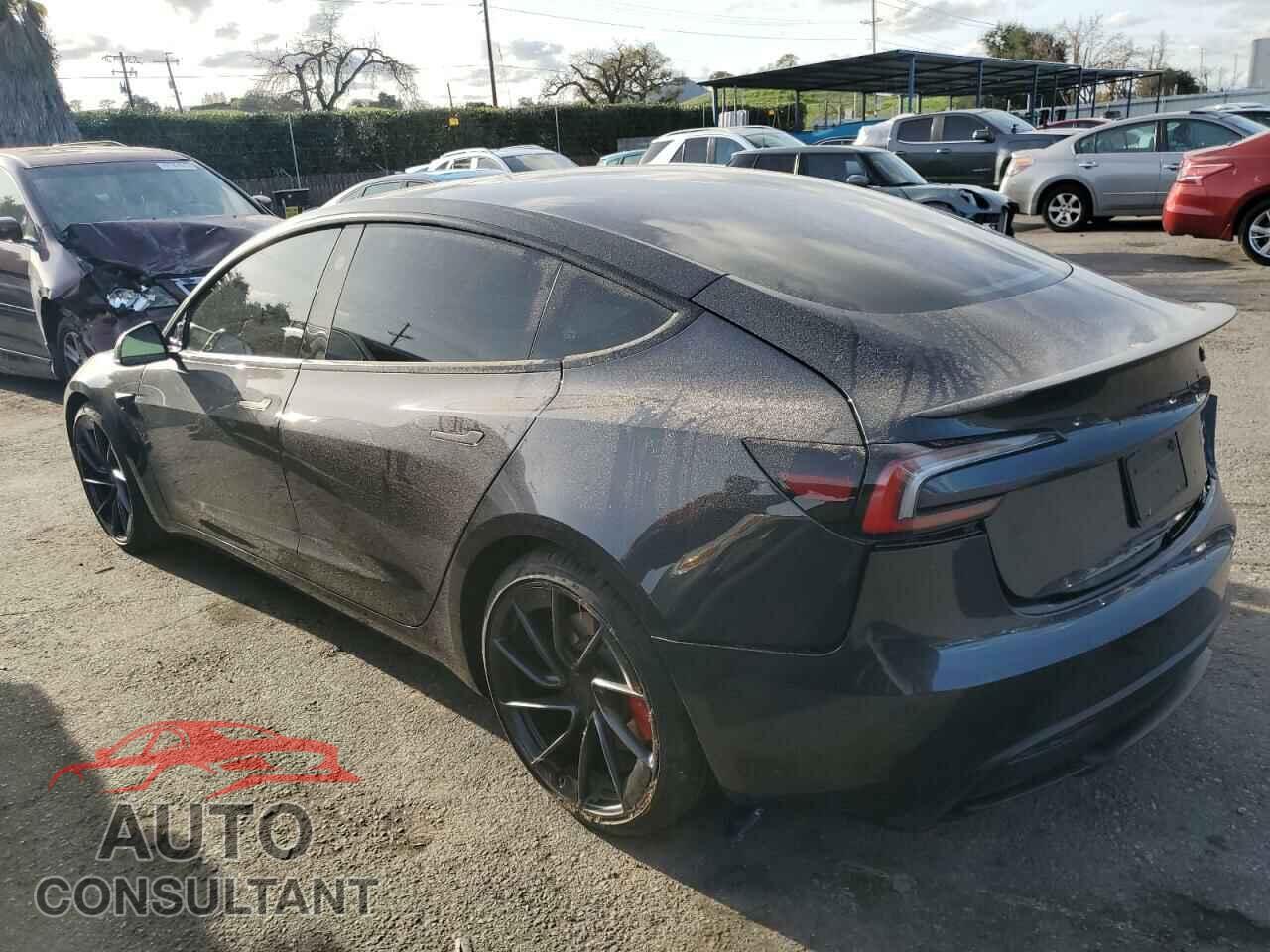 TESLA MODEL 3 2024 - 5YJ3E1ET6RF826745