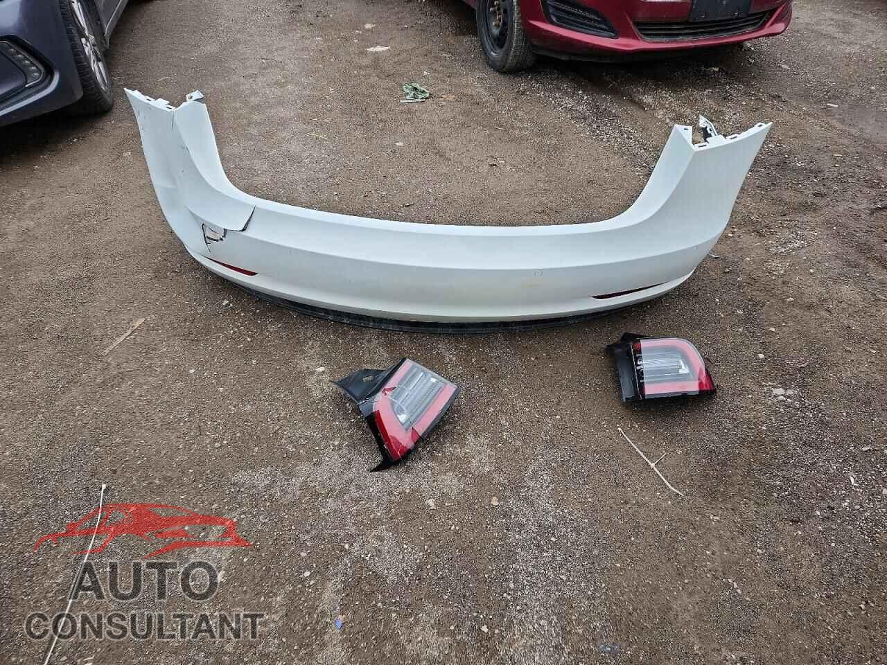 TESLA MODEL 3 2022 - 5YJ3E1EB9NF202875