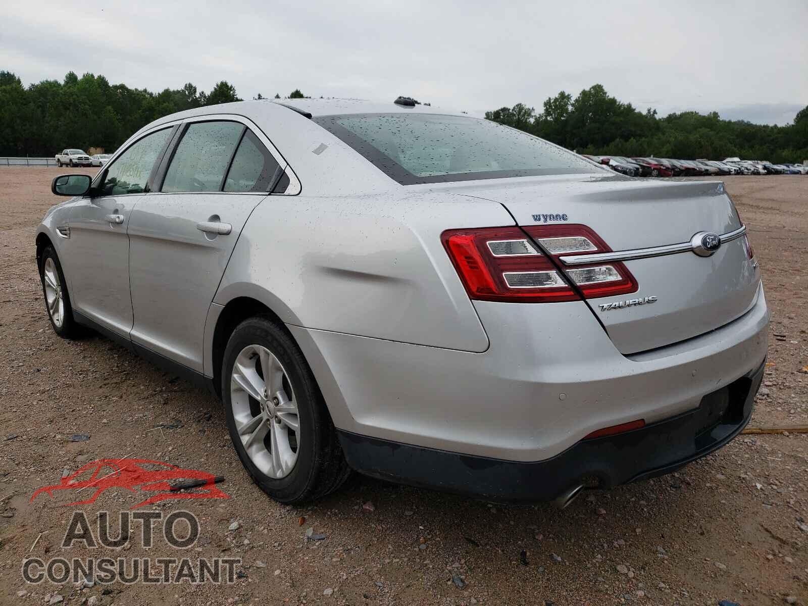 FORD TAURUS 2017 - 1FAHP2E80HG102657