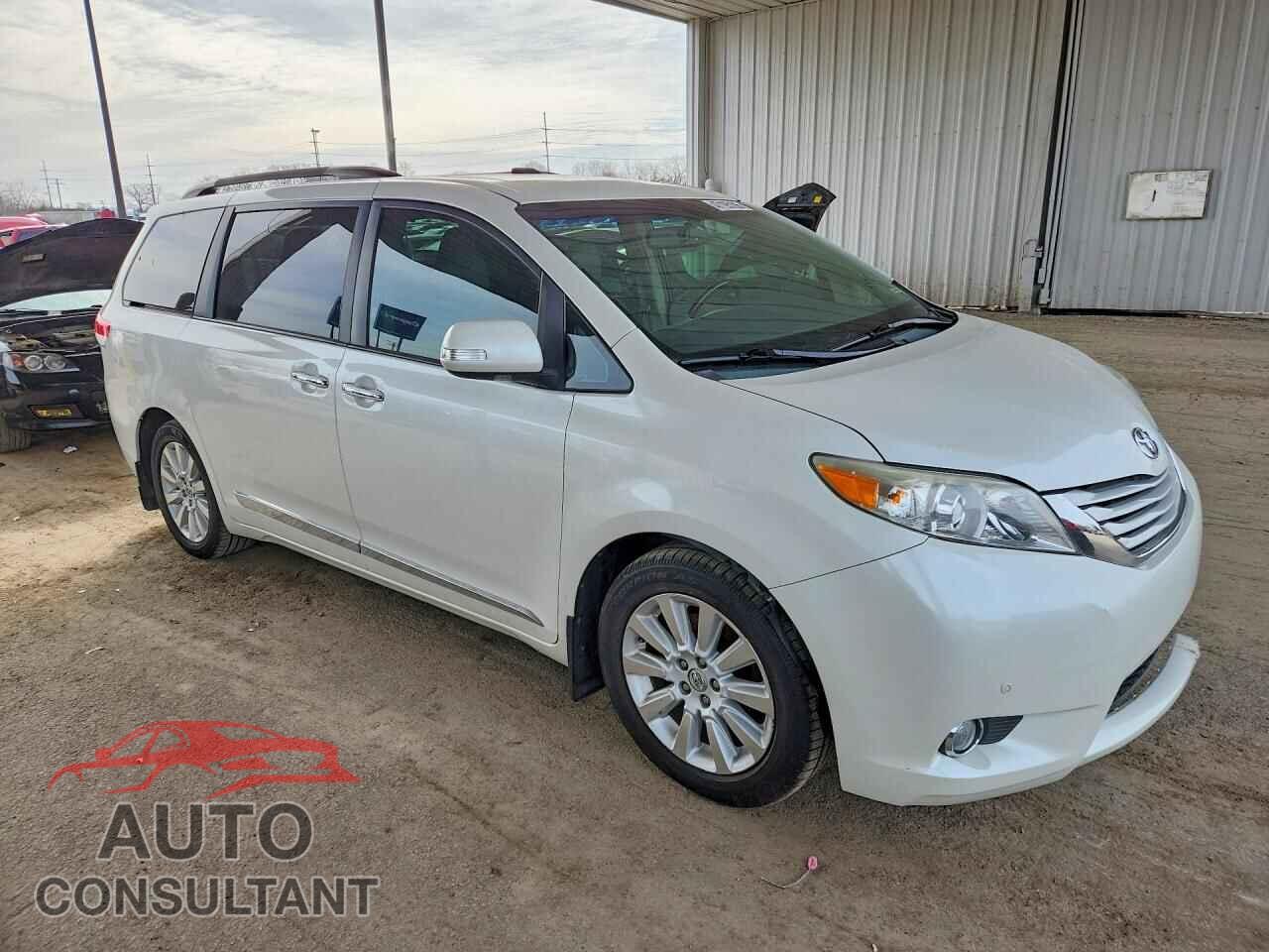 TOYOTA SIENNA 2013 - 5TDYK3DC8DS372191