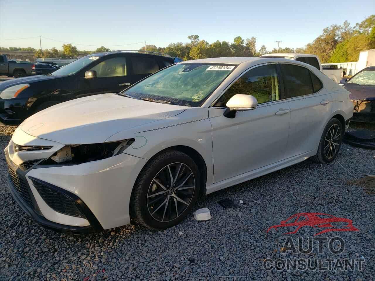 TOYOTA CAMRY 2022 - 4T1G11AK4NU073739