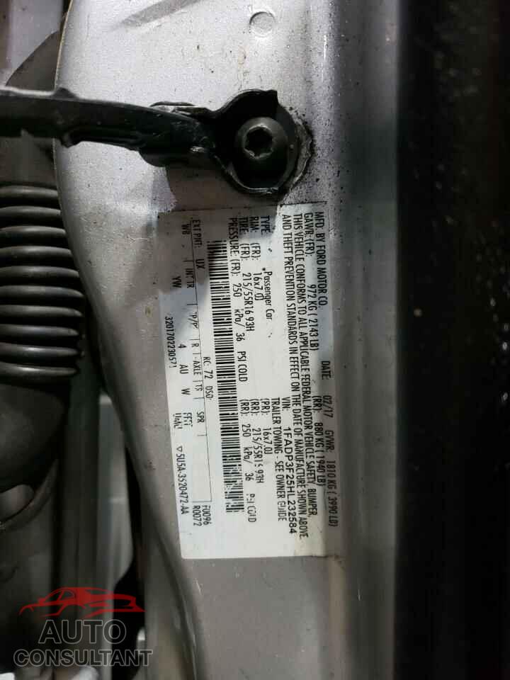 FORD FOCUS 2017 - 1FADP3F25HL232584