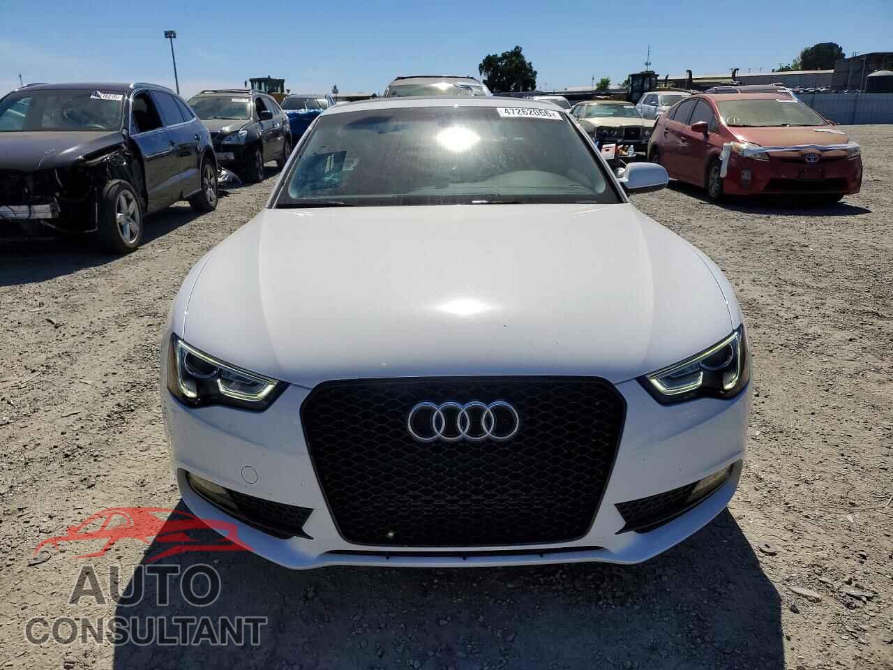 AUDI A5 2013 - WAULFAFRXDA001127