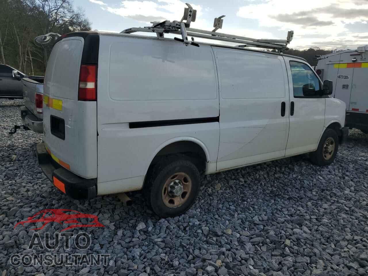 CHEVROLET EXPRESS 2012 - 1GCWGFCA8C1172661