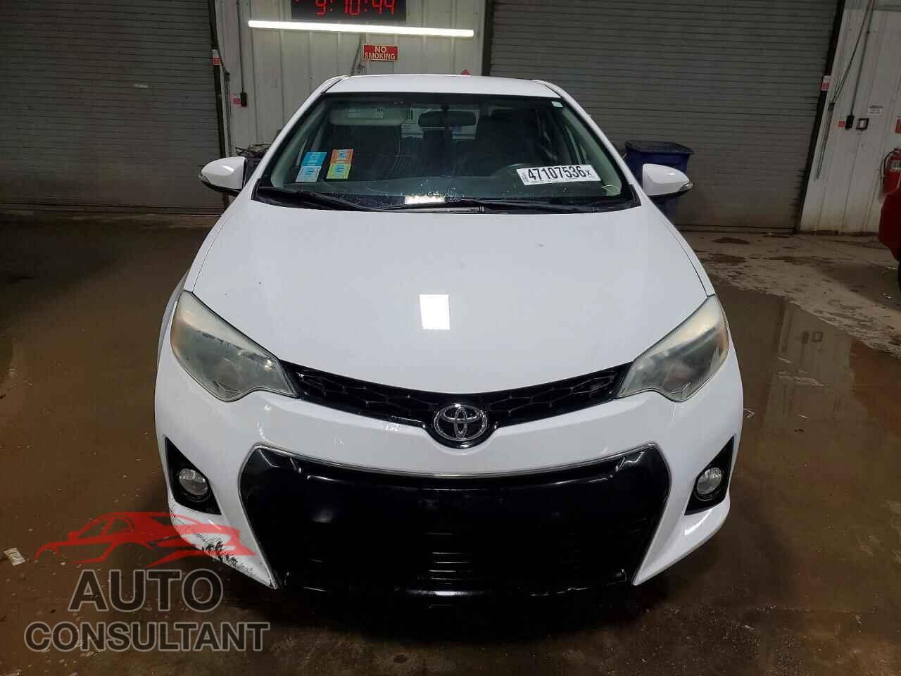 TOYOTA COROLLA 2015 - 2T1BURHE3FC337519