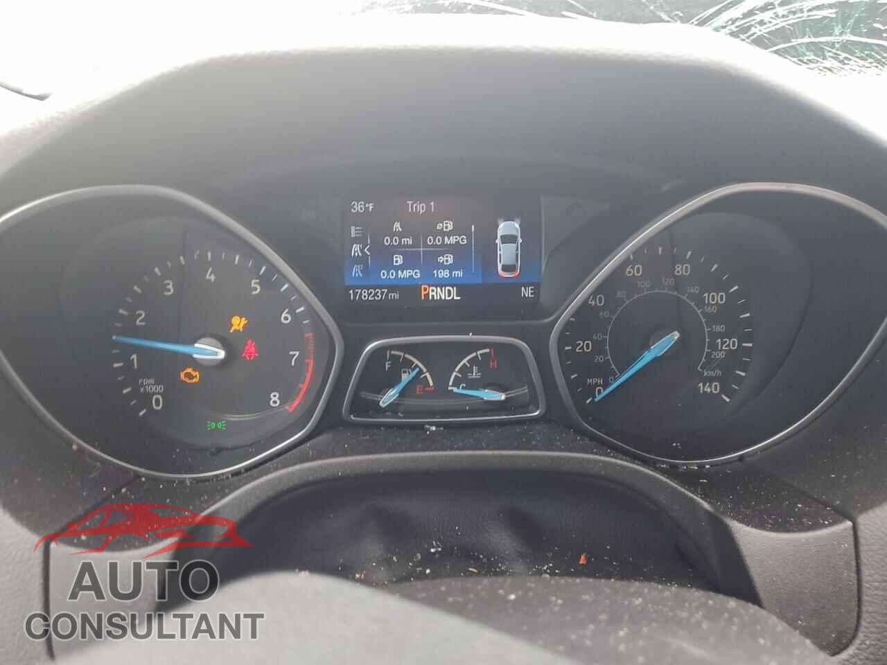 FORD FOCUS 2017 - 1FADP3F25HL266637