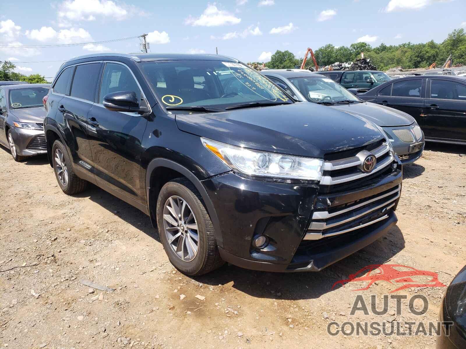 TOYOTA HIGHLANDER 2019 - 5TDJZRFH1KS573761