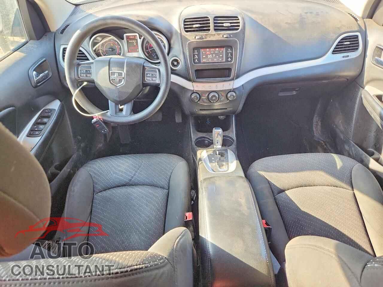DODGE JOURNEY 2017 - 3C4PDCBG4HT511000