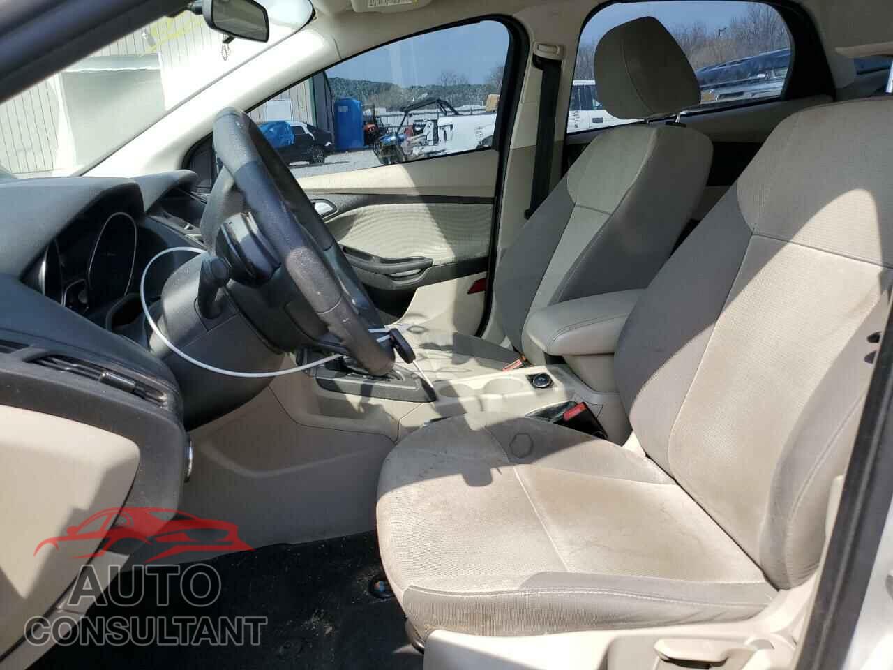 FORD FOCUS 2013 - 1FADP3F24DL360812