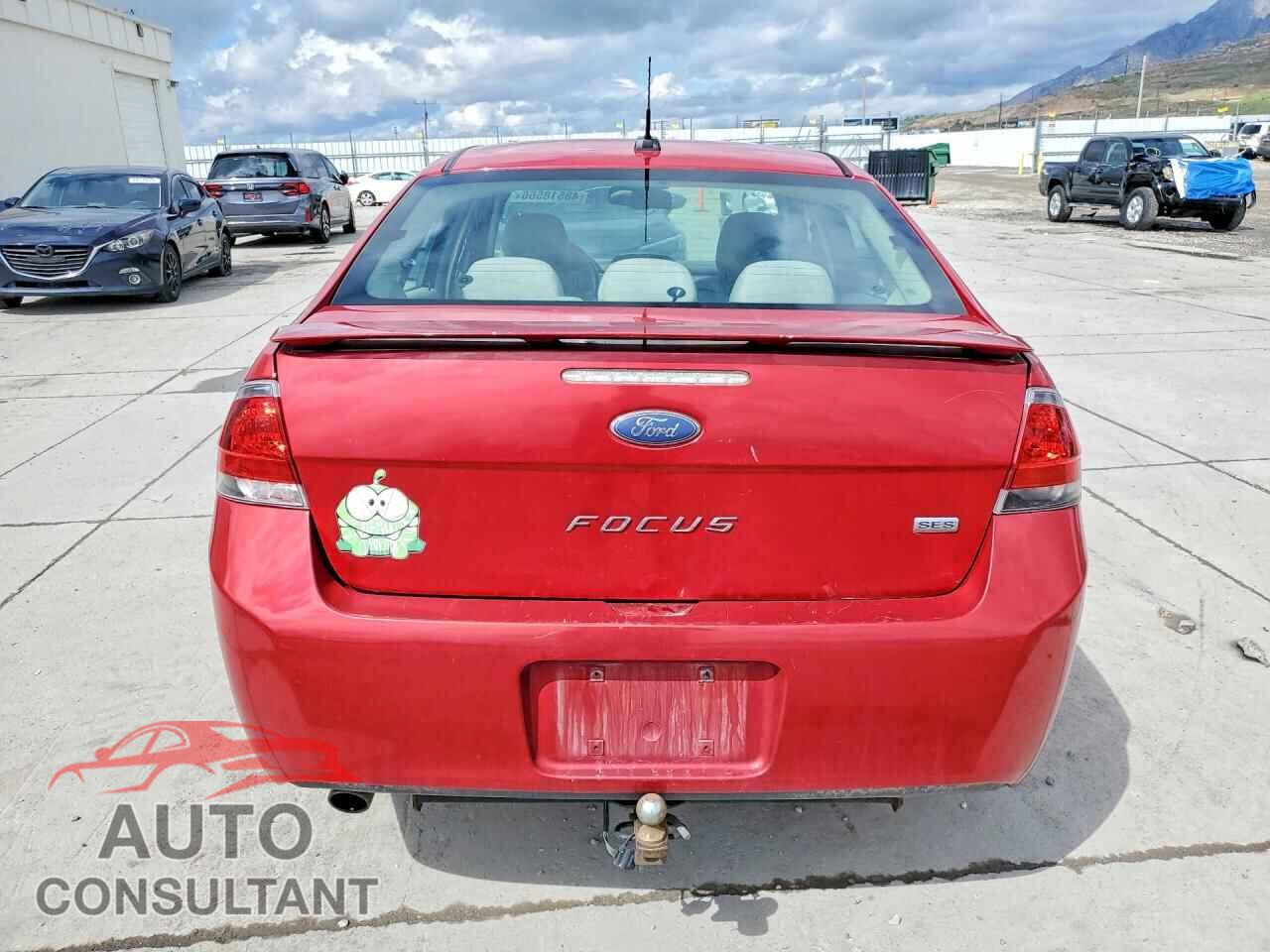 FORD FOCUS 2011 - 1FAHP3GN8BW153295