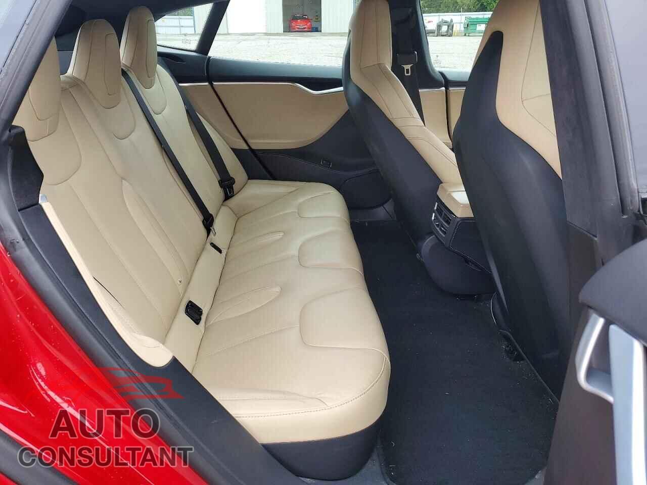 TESLA MODEL S 2015 - 5YJSA1E24FF117063