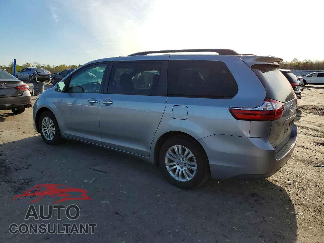 TOYOTA SIENNA 2017 - 5TDYZ3DC1HS880696