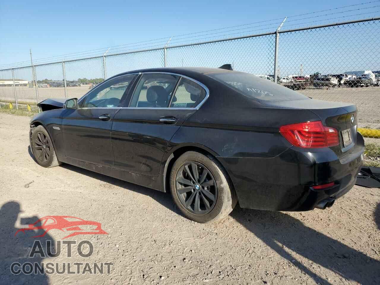 BMW 5 SERIES 2015 - WBA5A5C57FD517043