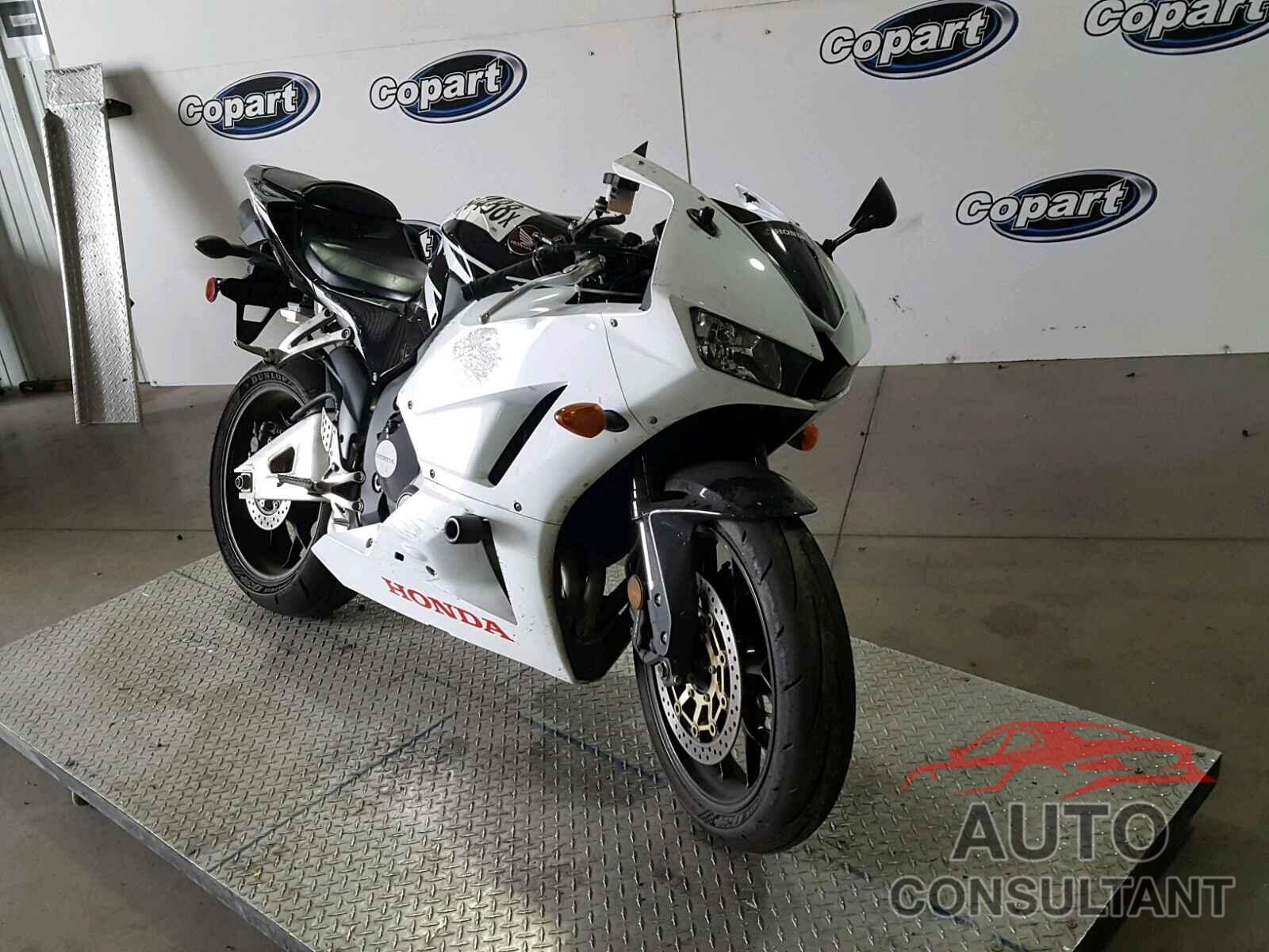 HONDA CBR600 RR 2016 - JH2PC40H8GK200200
