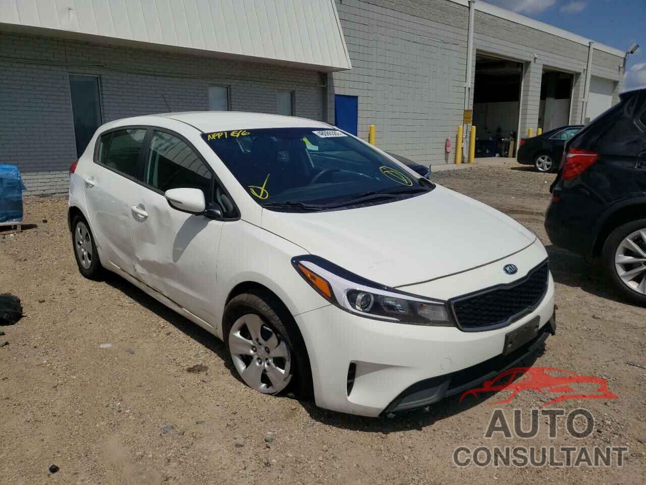 KIA FORTE 2017 - KNAFK5A80H5667555