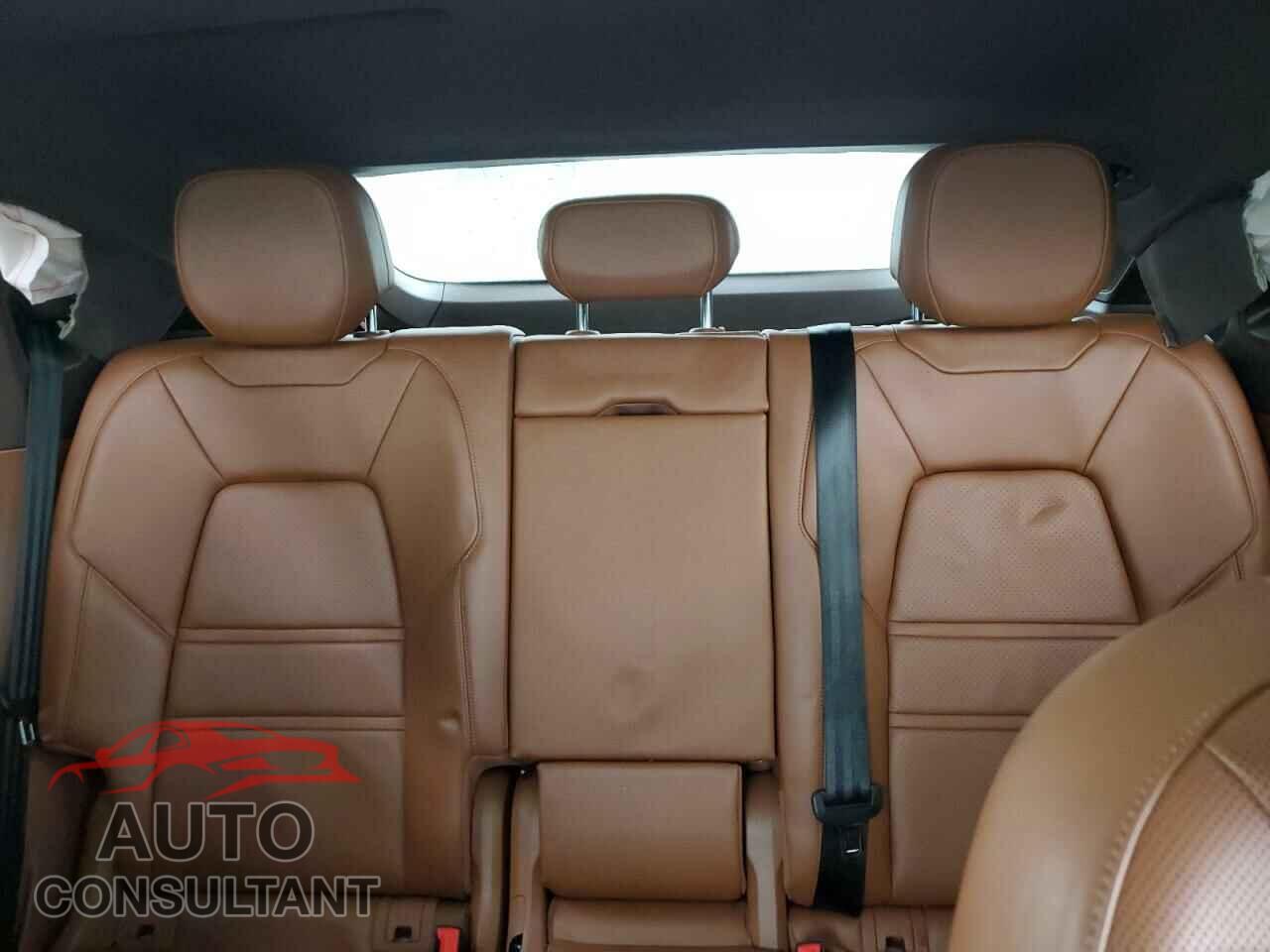 PORSCHE CAYENNE 2022 - WP1BE2AY2NDA51427