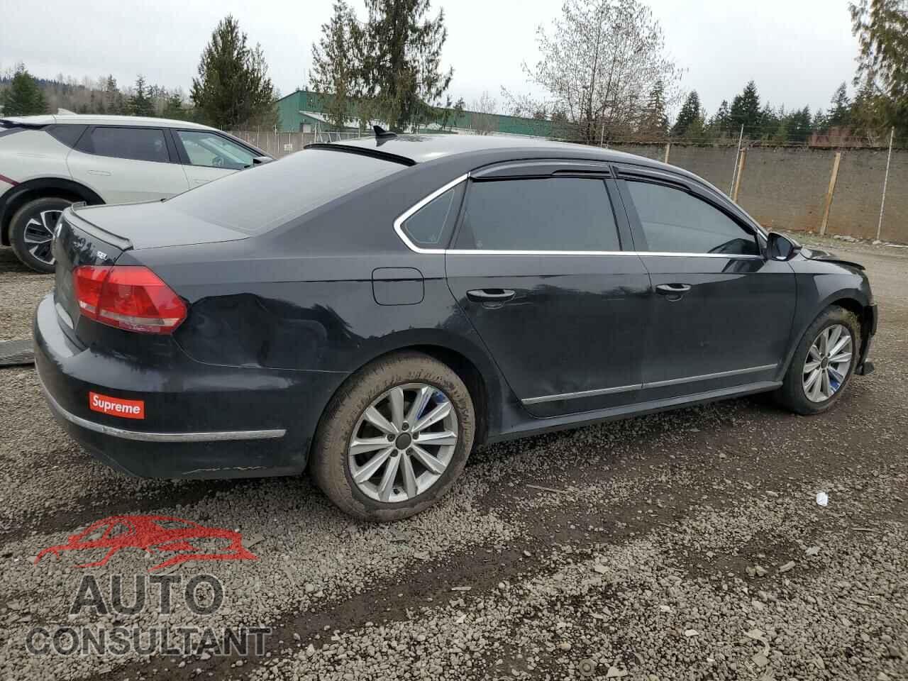 VOLKSWAGEN PASSAT 2012 - 1VWCP7A38CC089407