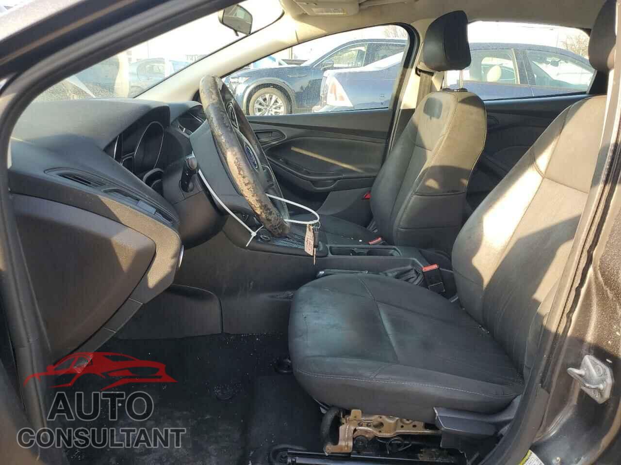 FORD FOCUS 2017 - 1FADP3E27HL339055