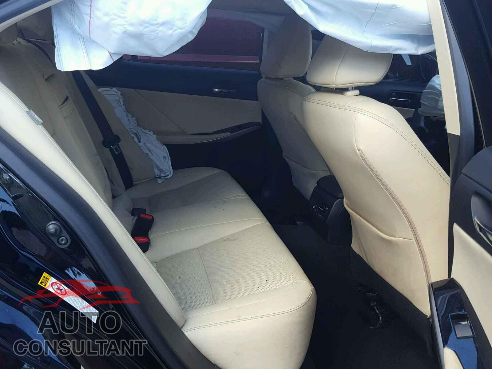 LEXUS IS 250 2015 - JTHBF1D25F5071360