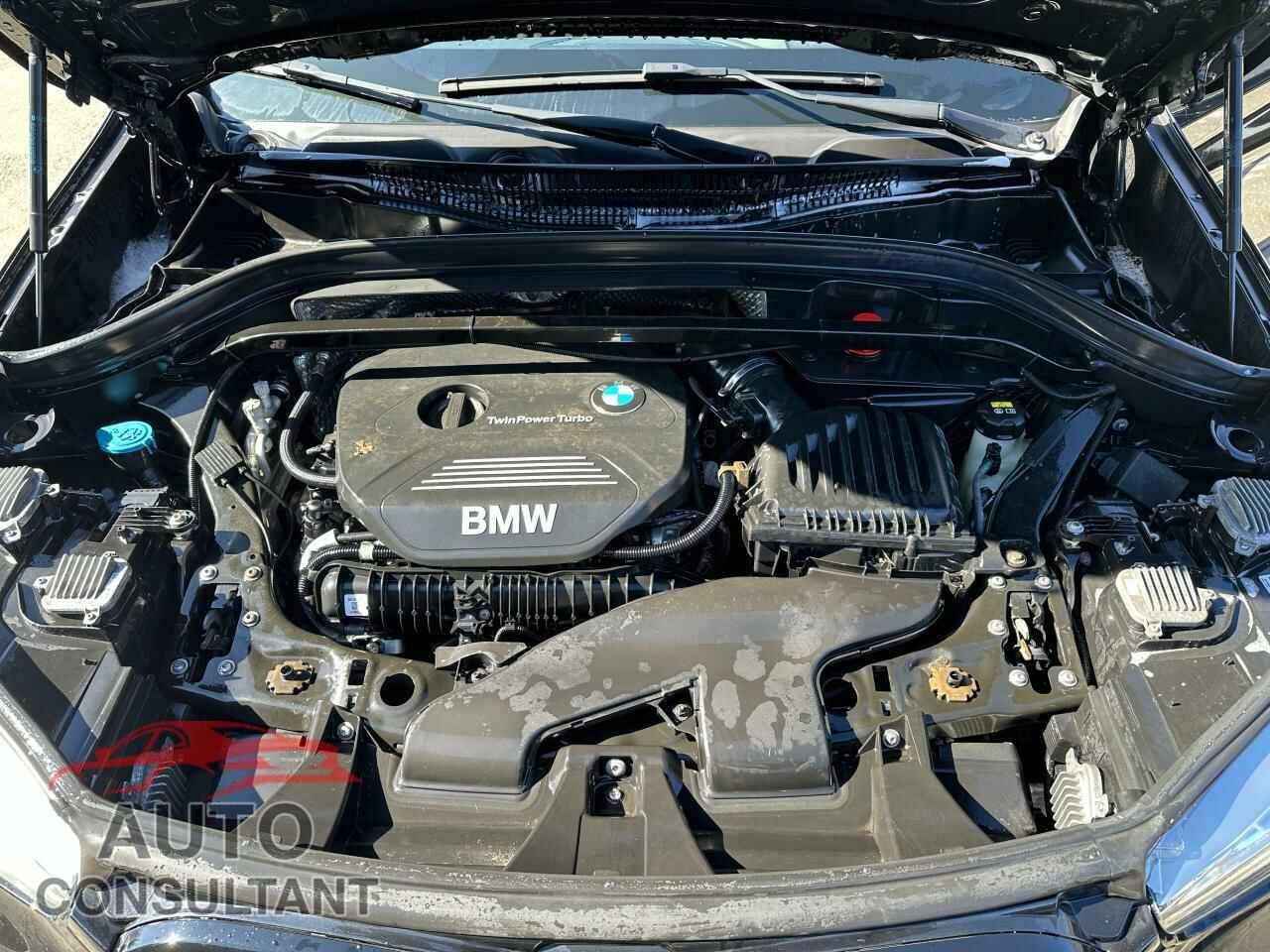 BMW X1 2017 - WBXHT3C32H5F67896