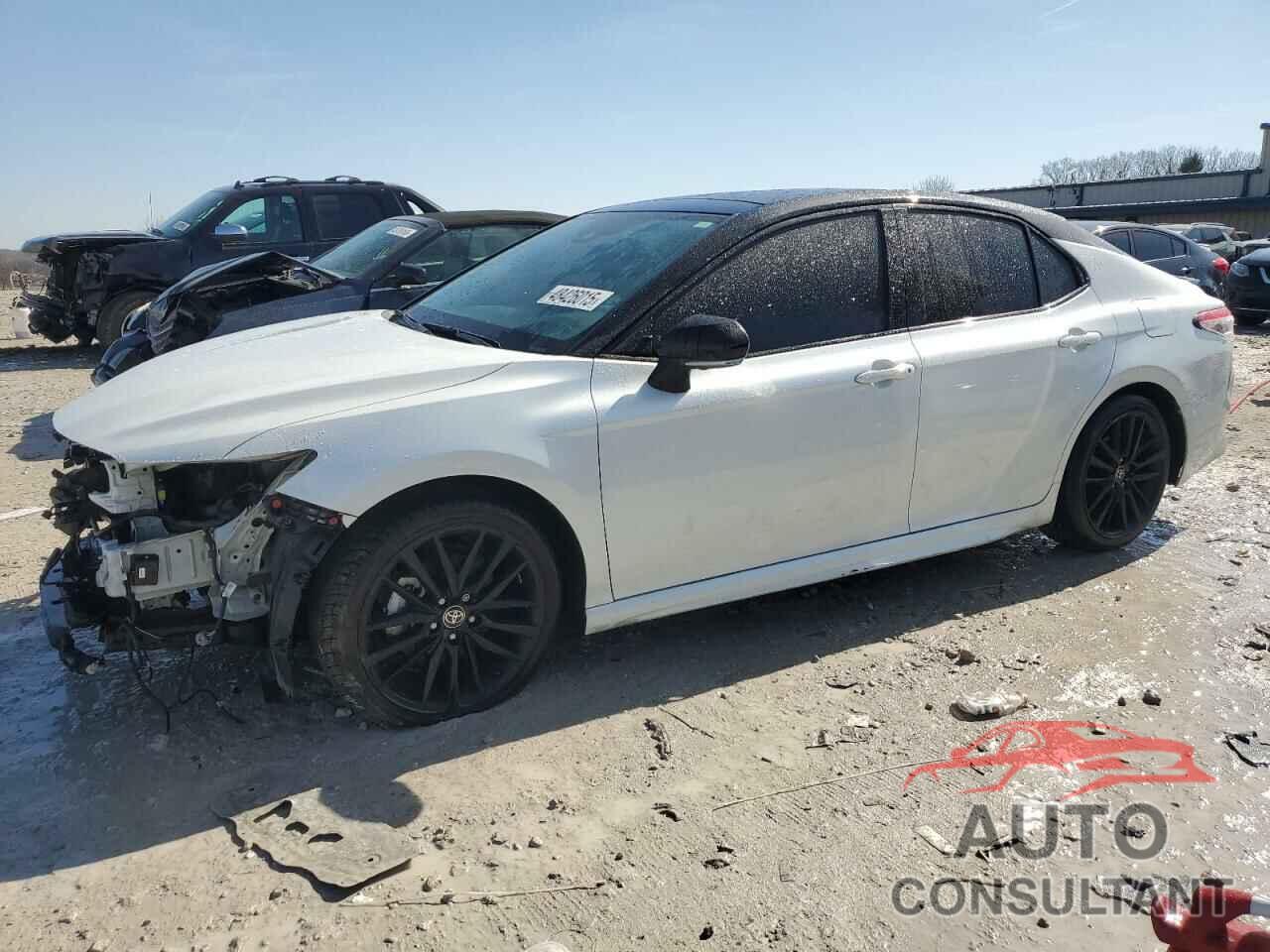 TOYOTA CAMRY 2022 - 4T1KZ1AK6NU065211