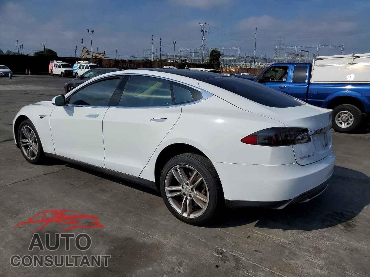 TESLA MODEL S 2012 - 5YJSA1DN8CFP01327