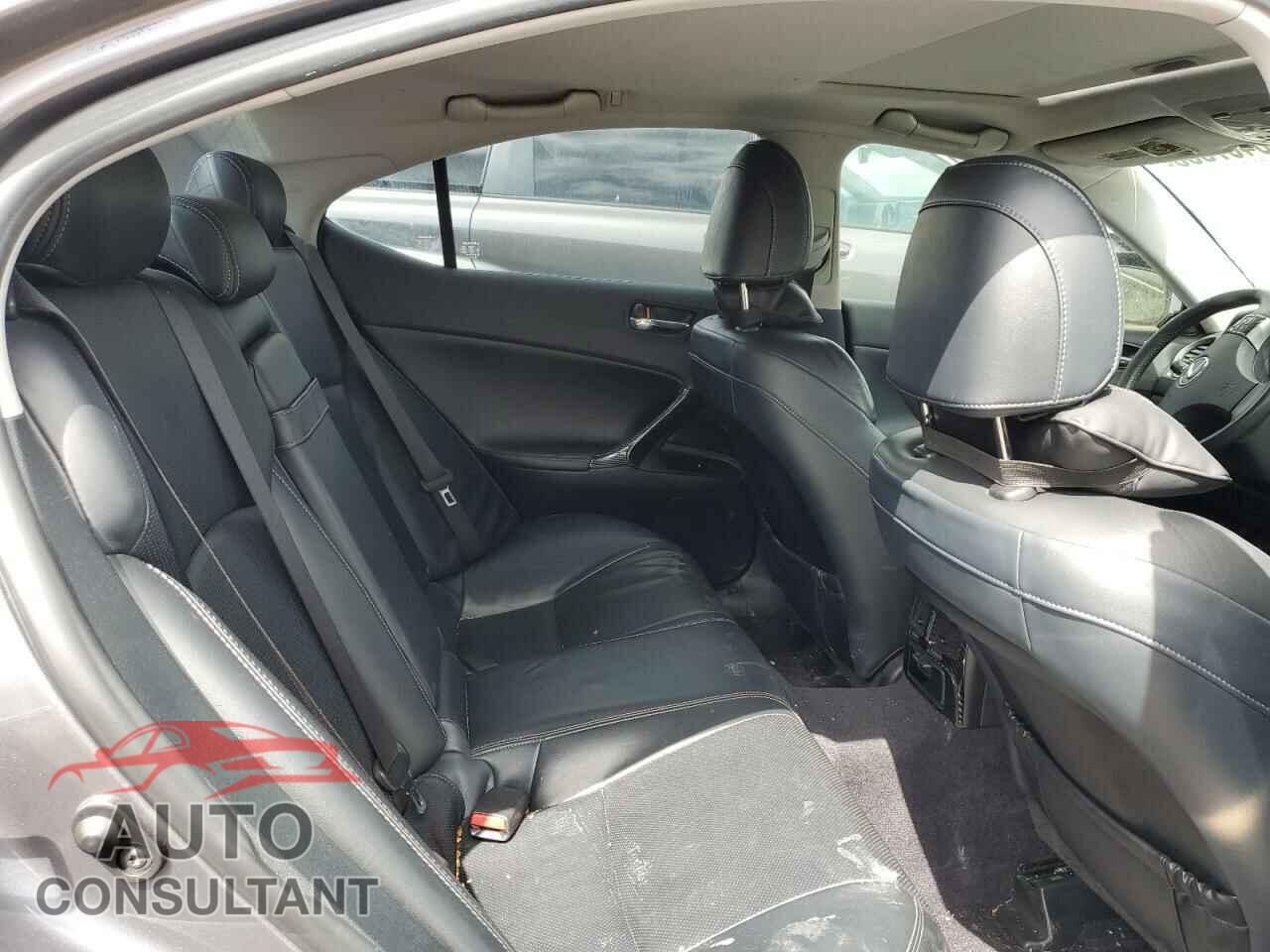 LEXUS IS 2012 - JTHCE5C23C5002775