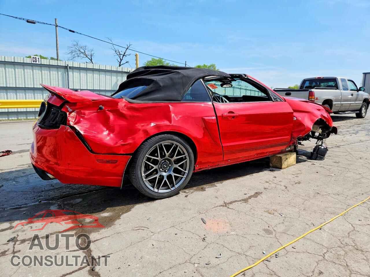 FORD MUSTANG 2013 - 1ZVBP8FF1D5201328