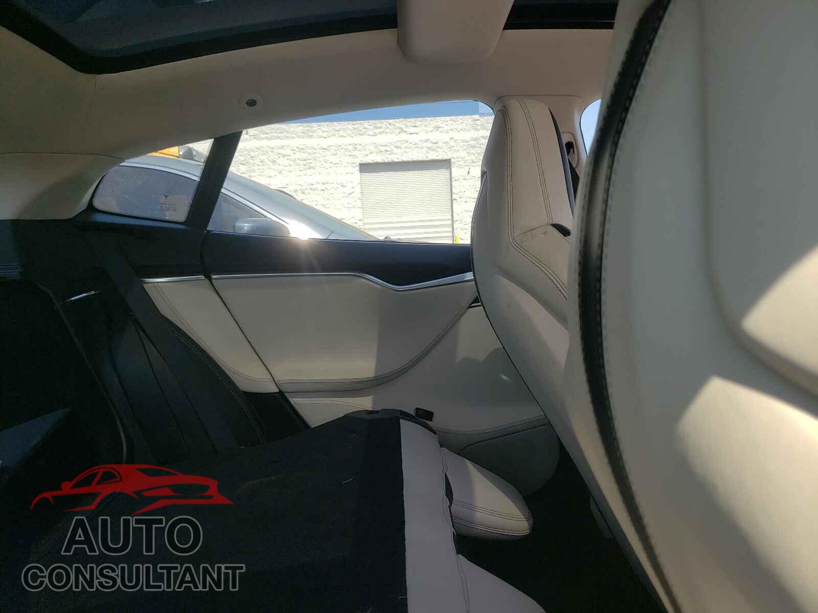 TESLA MODEL S 2016 - 5YJSA1E48GF143586