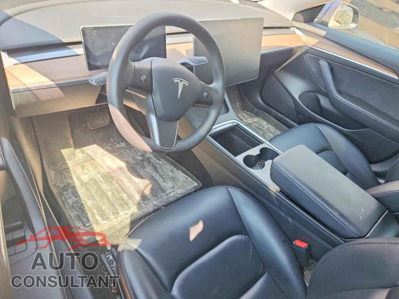 TESLA MODEL 3 2021 - 5YJ3E1EB3MF988140
