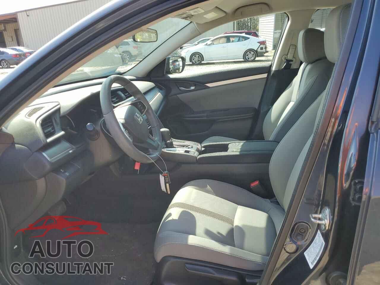 HONDA CIVIC 2017 - 2HGFC2F55HH556863