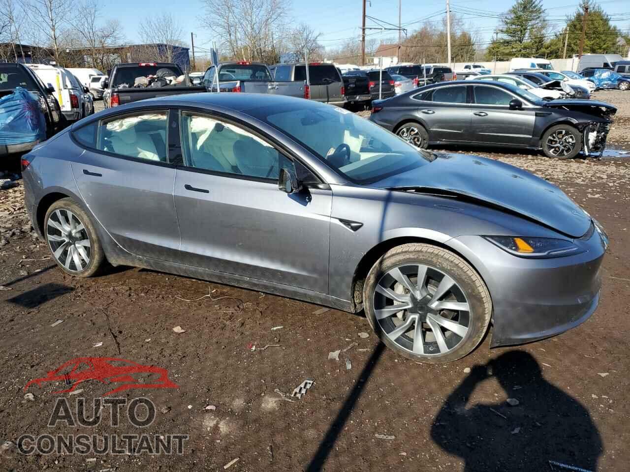TESLA MODEL 3 2024 - 5YJ3E1EA3RF870703